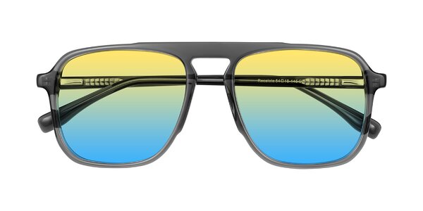 Front of Recalote in Transparent Gray