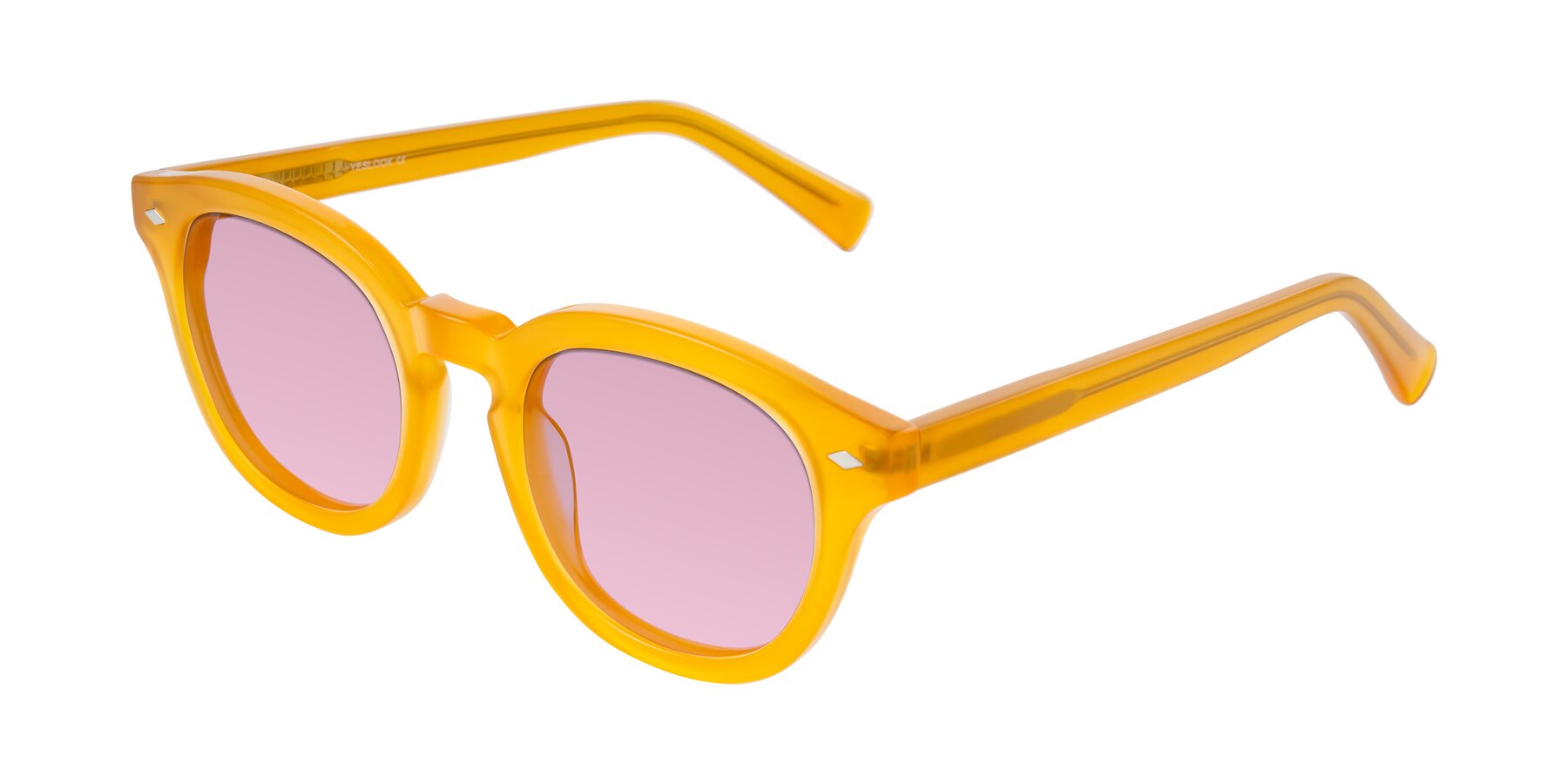 Angle of Nehrode in Honey with Light Wine Tinted Lenses