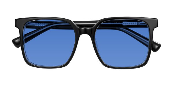 Front of Donegal in Black/Clear