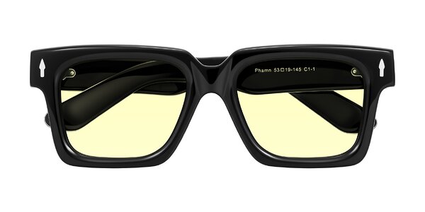 Front of Phamn in Black