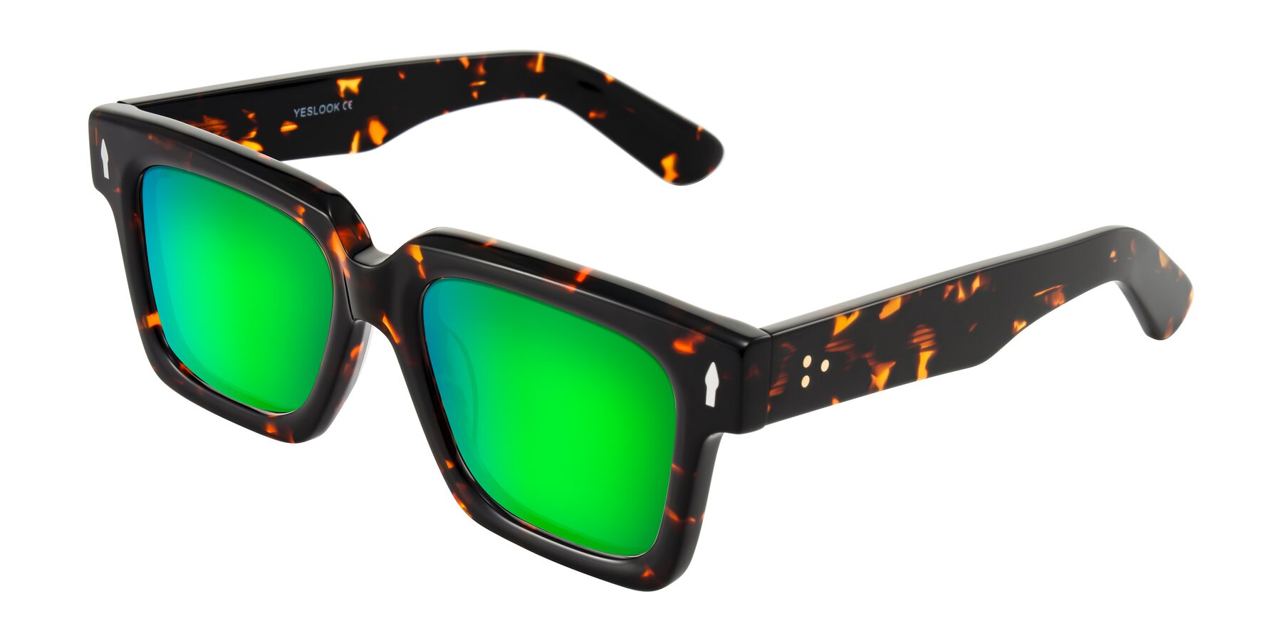 Angle of Phamn in Tortoise with Green Mirrored Lenses