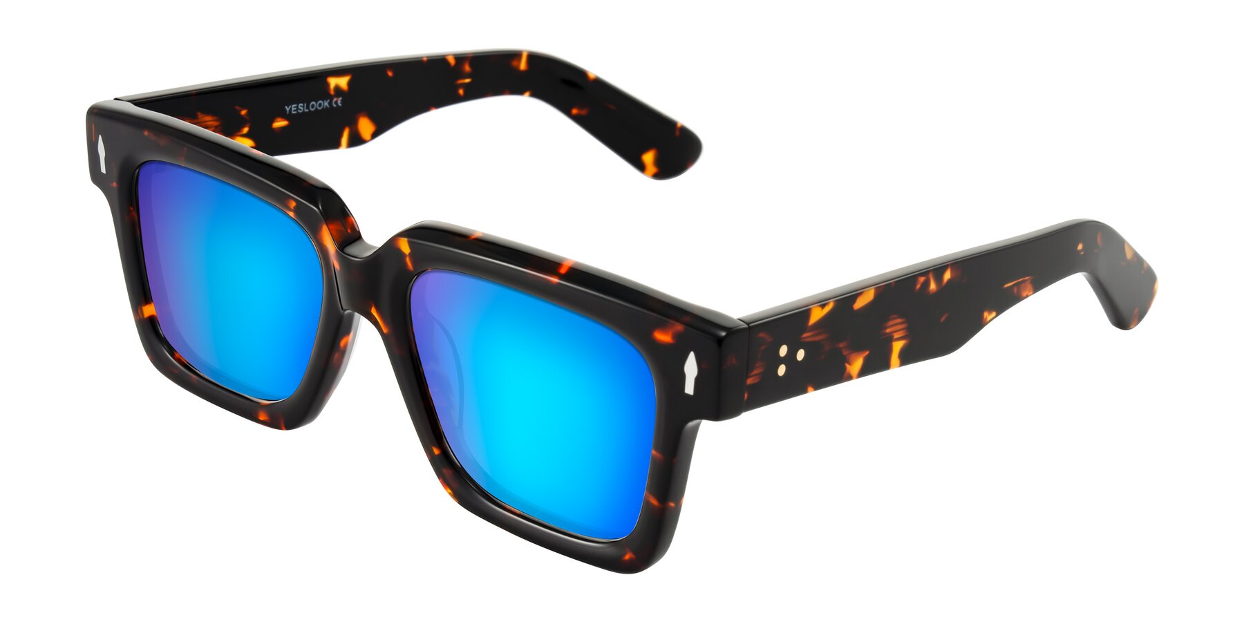 Angle of Phamn in Tortoise with Blue Mirrored Lenses