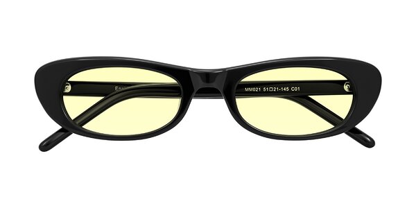 Front of Enzio in Black
