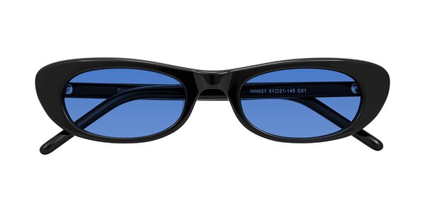 Front of Enzio in Black