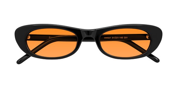 Front of Enzio in Black