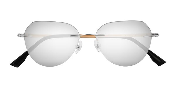 Front of Noe in Silver/Brown