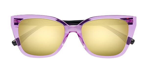 Front of Kahlem in Violet