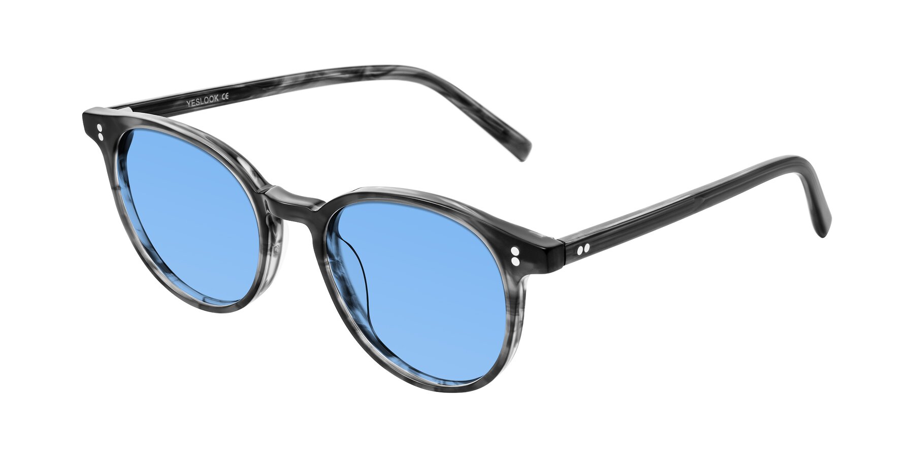 Angle of Haharou in Smoke with Medium Blue Tinted Lenses