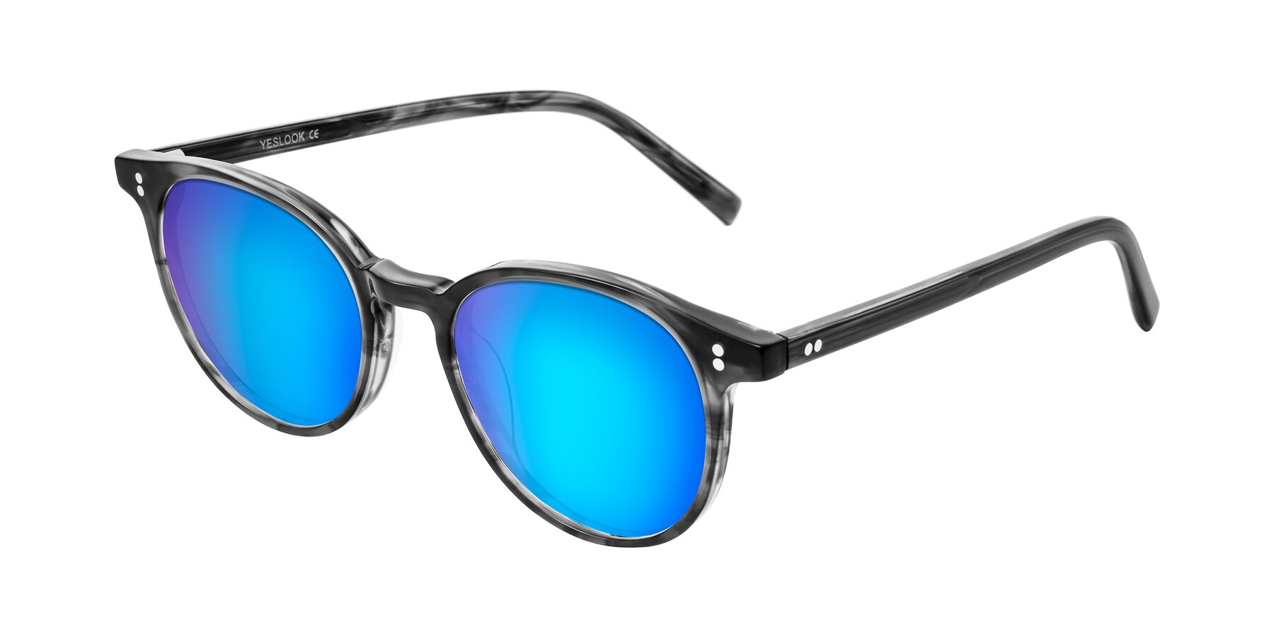 Angle of Haharou in Smoke with Blue Mirrored Lenses