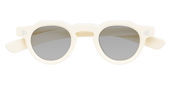 Front of Awint in Ivory White