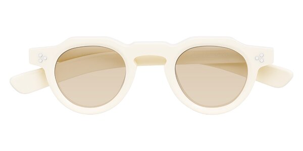 Front of Awint in Ivory White