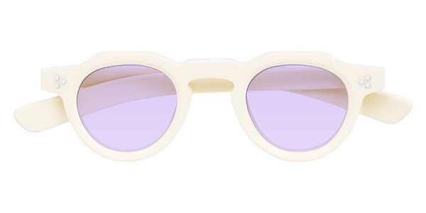 Front of Awint in Ivory White