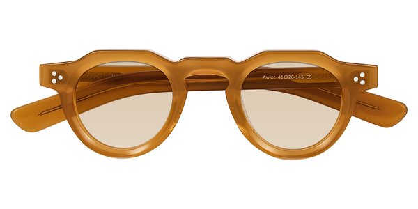 Front of Awint in Caramel