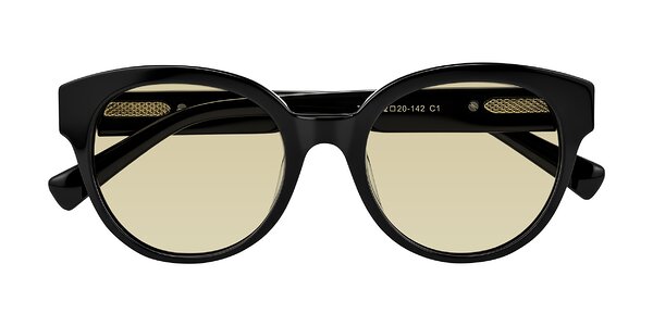 Front of Zipa in Black