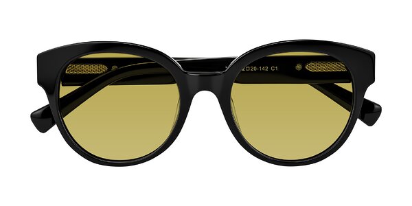 Front of Zipa in Black