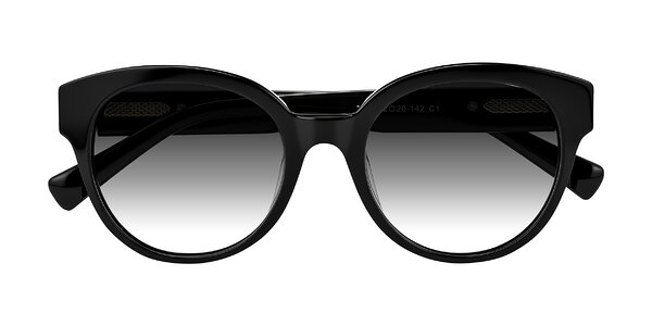 Front of Zipa in Black