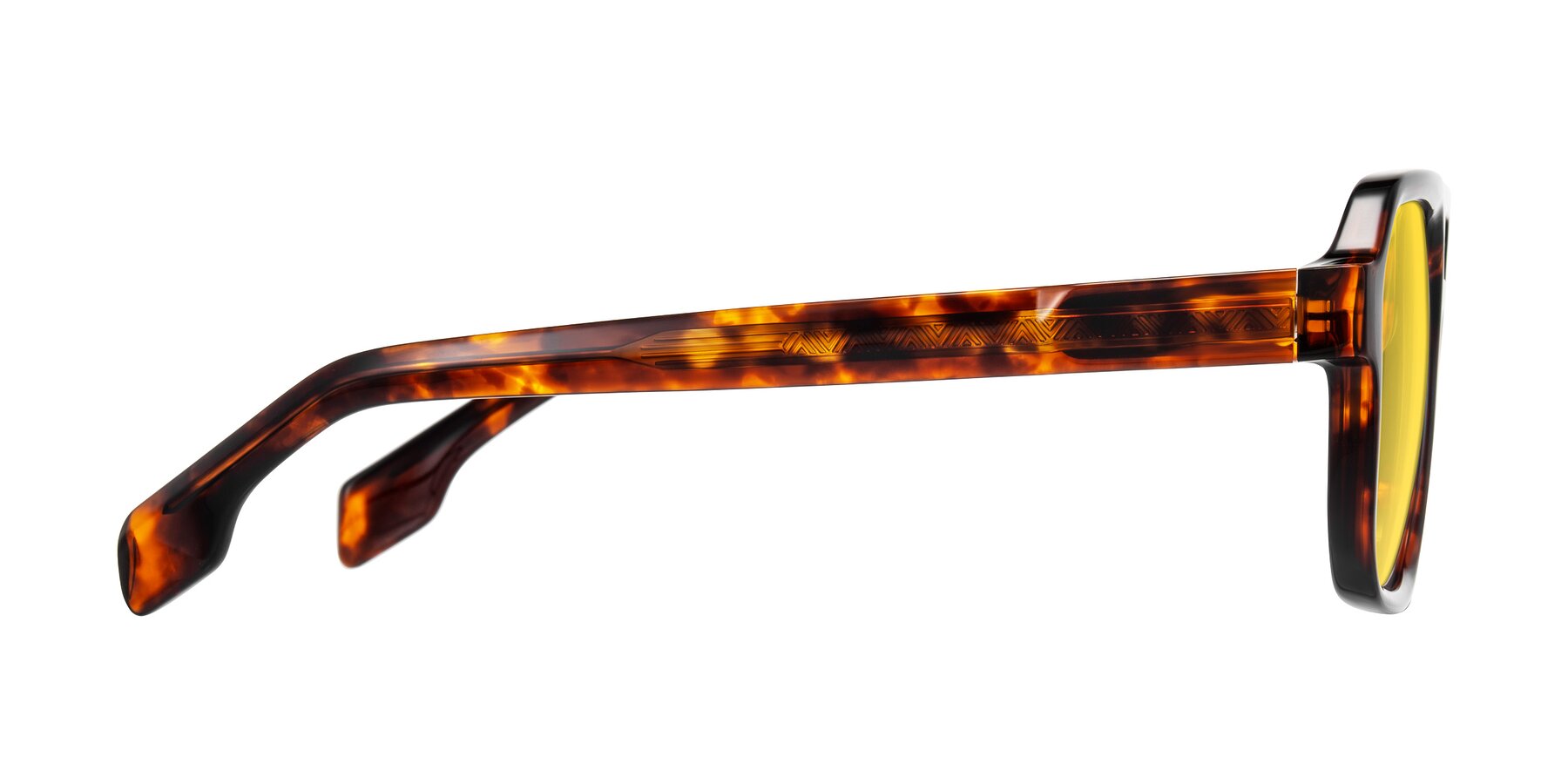 Side of Beizaai in Tortoise with Yellow Tinted Lenses