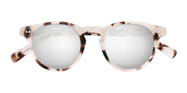 Front of Ovaldo in Ivory Tortoise