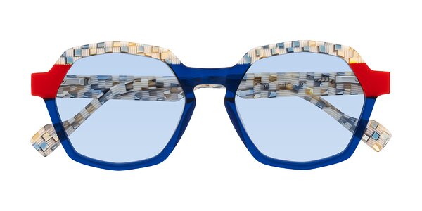 Front of Ralyn in Studio Blue