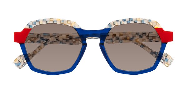 Front of Ralyn in Studio Blue