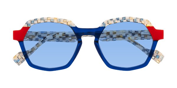 Front of Ralyn in Studio Blue