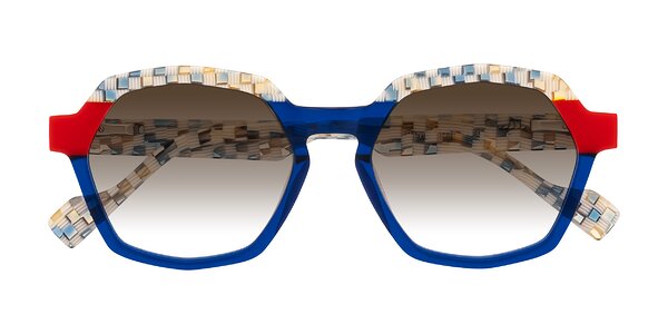 Front of Ralyn in Studio Blue