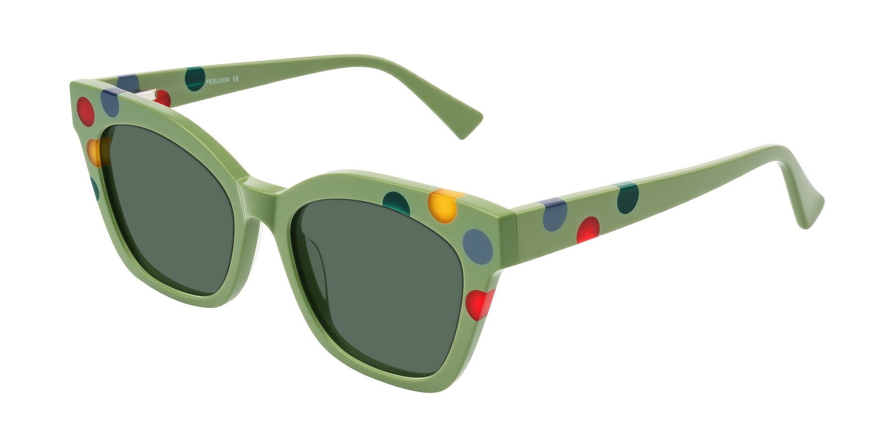 Angle of Falcon in Ladybug Red with Green Polarized Lenses