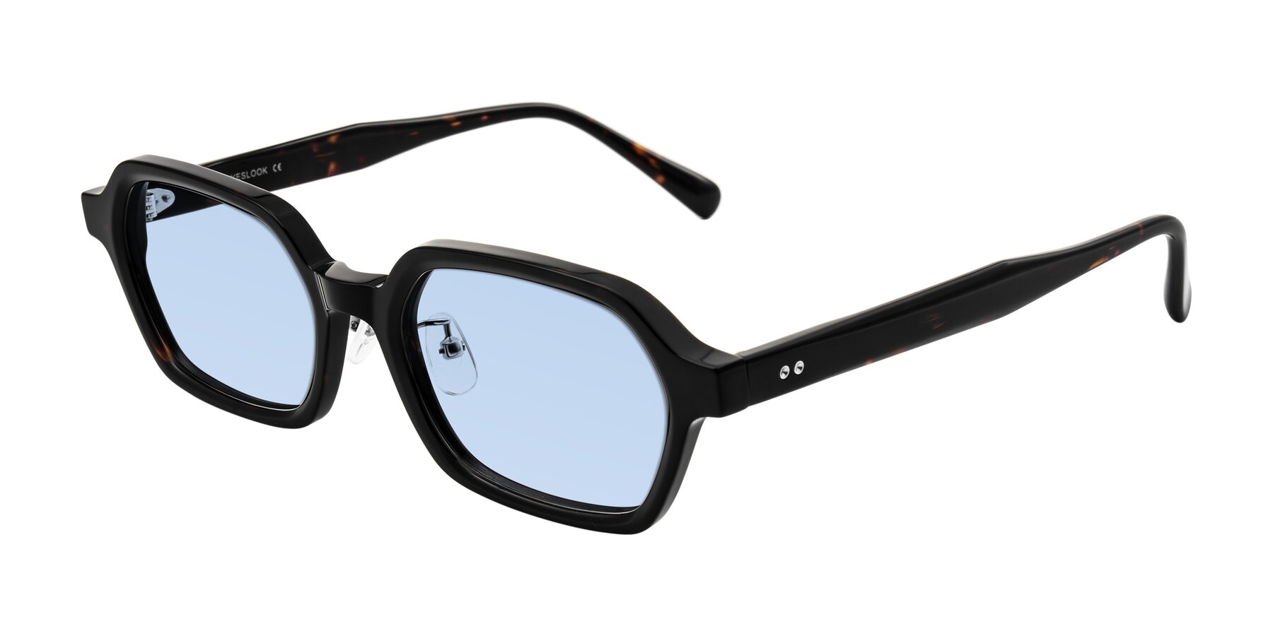 Angle of Hicles in Dark Tortoise with Light Blue Tinted Lenses