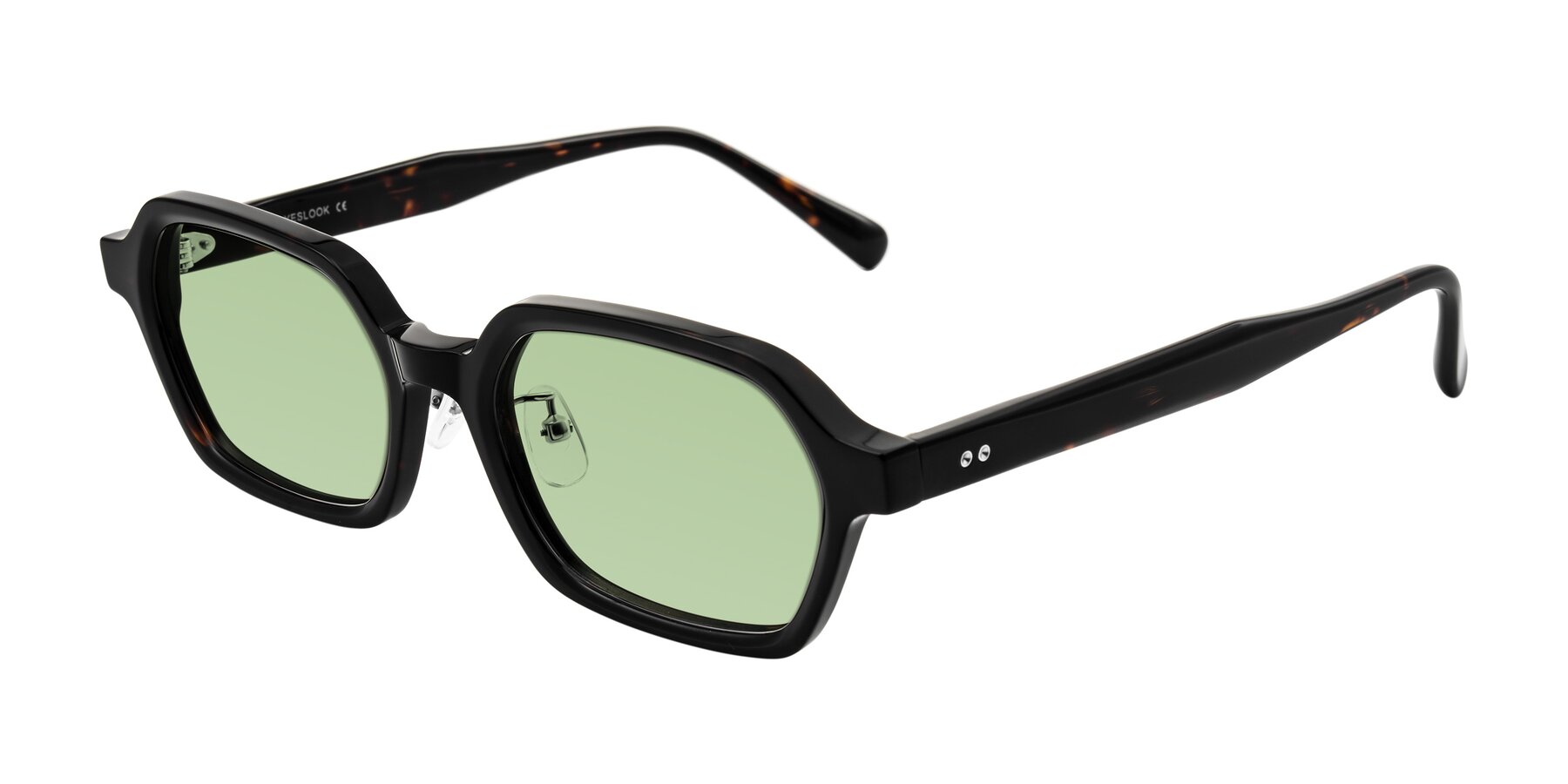 Angle of Hicles in Dark Tortoise with Medium Green Tinted Lenses