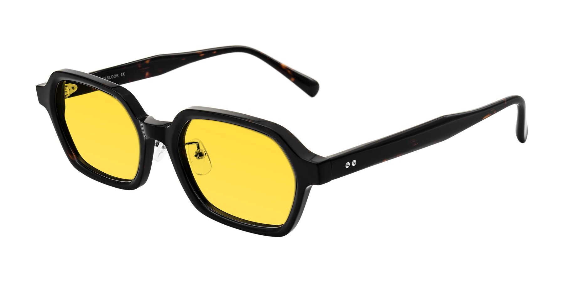 Angle of Hicles in Dark Tortoise with Yellow Tinted Lenses