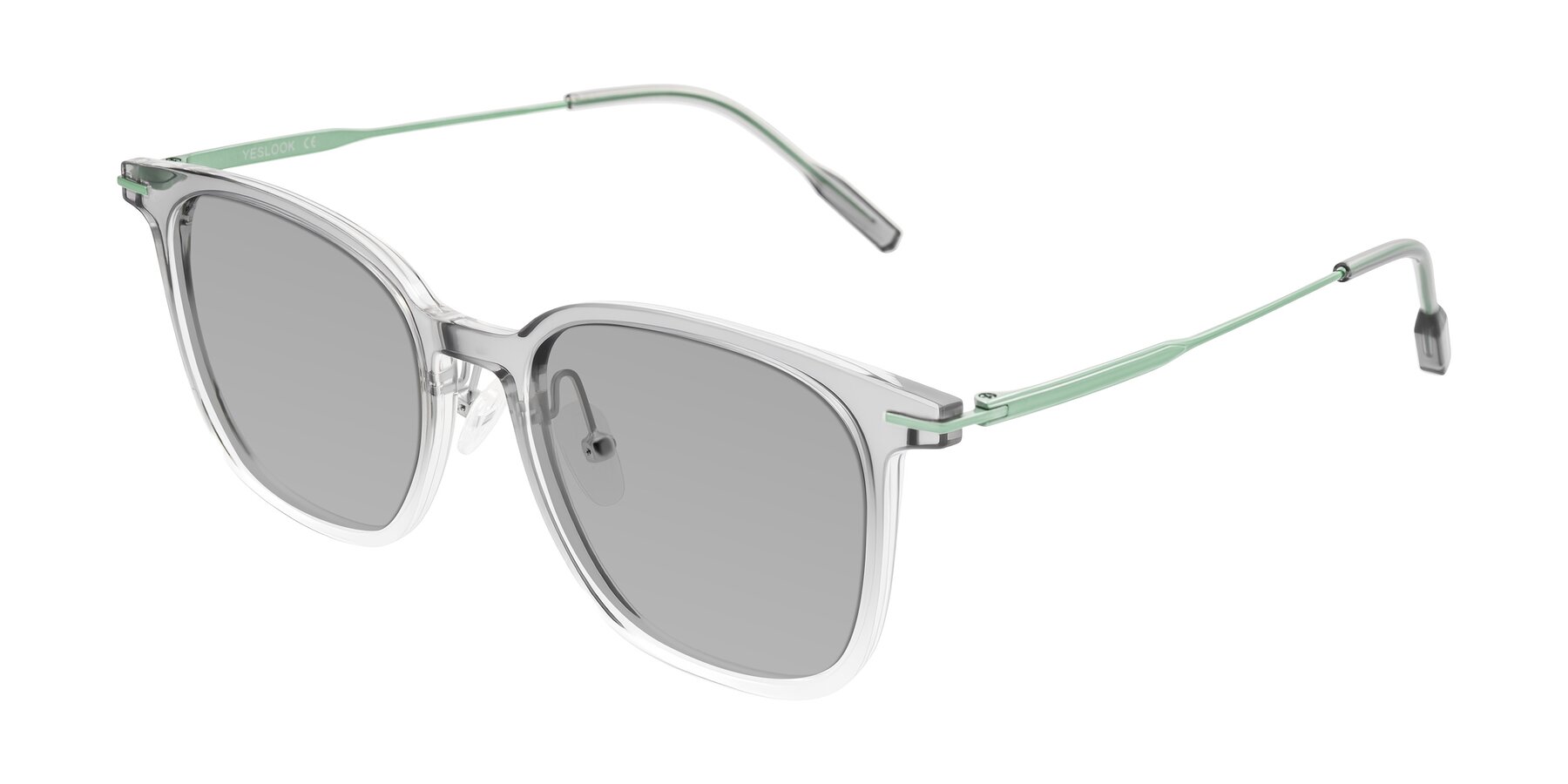 Angle of Oonk in Gradient Light Gray/Clear with Light Gray Tinted Lenses