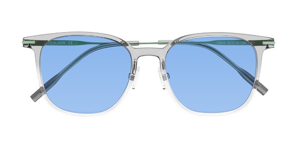 Front of Oonk in Gradient Light Gray/Clear