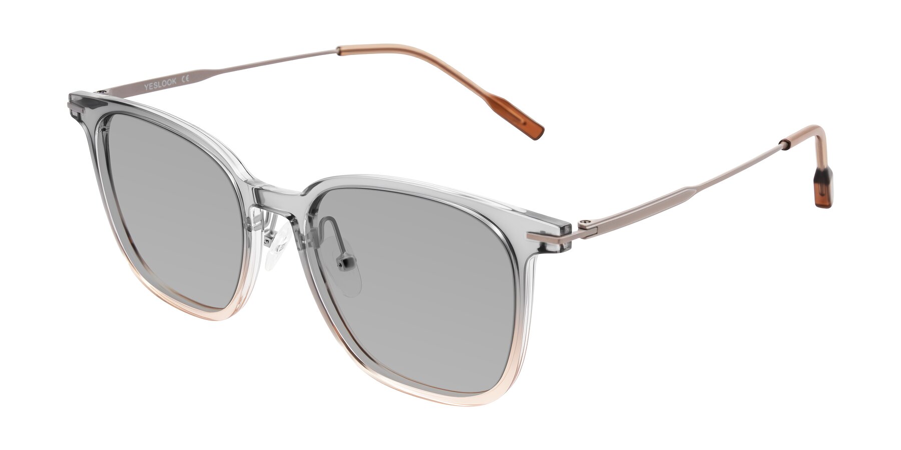 Angle of Oonk in Gradient Light Gray/Brown with Light Gray Tinted Lenses