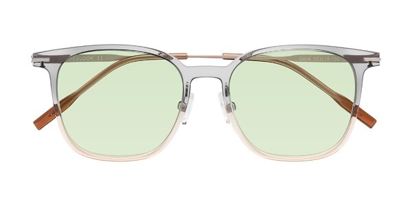 Front of Oonk in Gradient Light Gray/Brown