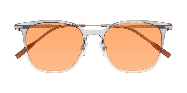 Front of Oonk in Gradient Light Gray/Brown