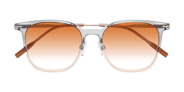 Front of Oonk in Gradient Light Gray/Brown