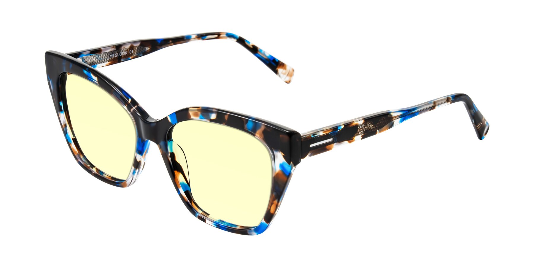 Angle of Landecho in Blue Tortoise with Light Yellow Tinted Lenses