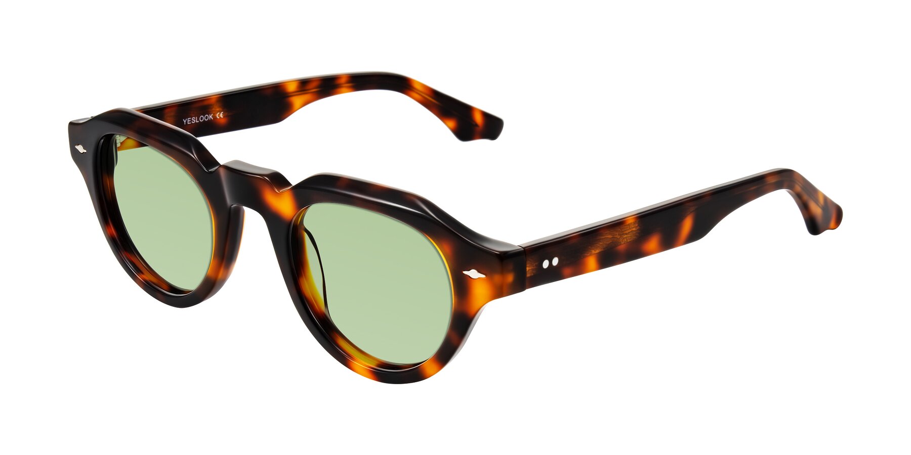 Angle of Ascend in Tortoise with Medium Green Tinted Lenses