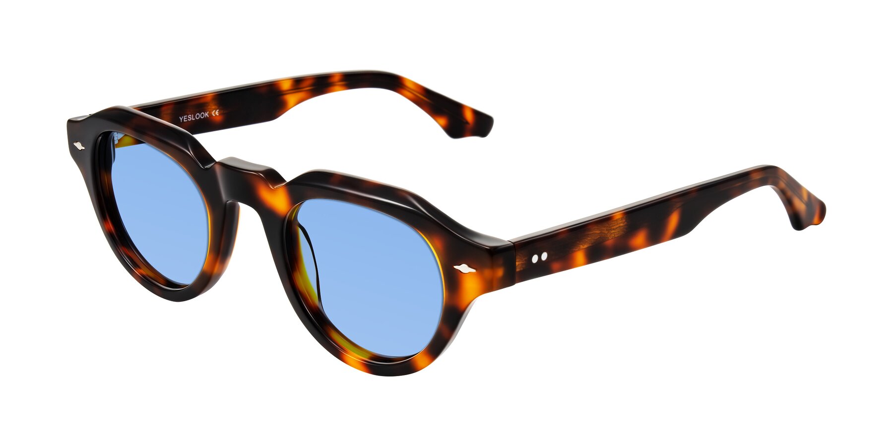 Angle of Ascend in Tortoise with Medium Blue Tinted Lenses
