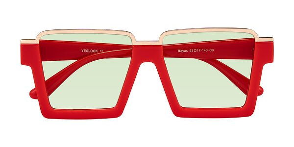 Front of Reyes in Red