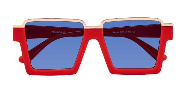 Front of Reyes in Red