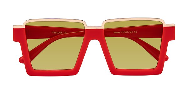 Front of Reyes in Red