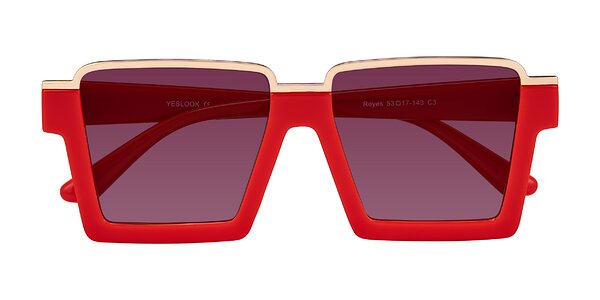 Front of Reyes in Red