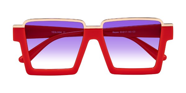 Front of Reyes in Red