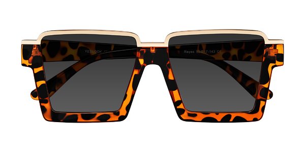 Front of Reyes in Leopard-Print