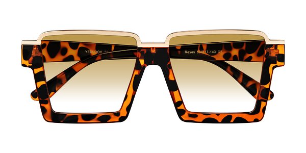 Front of Reyes in Leopard-Print