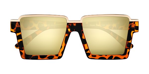 Front of Reyes in Leopard-Print