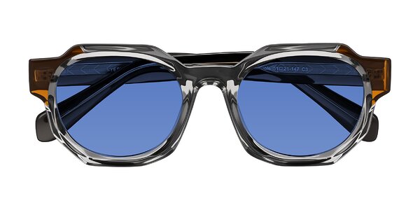 Front of Poole in Transparent Gray