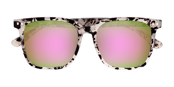 Front of Arroyo in Ivory Tortoise