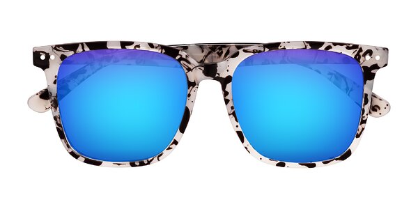 Front of Arroyo in Ivory Tortoise